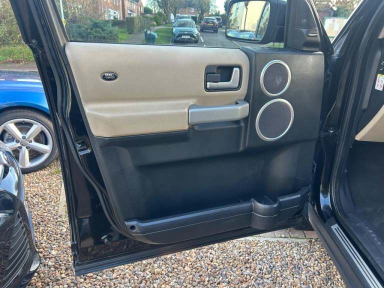  Land Rover Discovery 3 2.7 TD V6 HSE Station Wagon 5dr Diesel