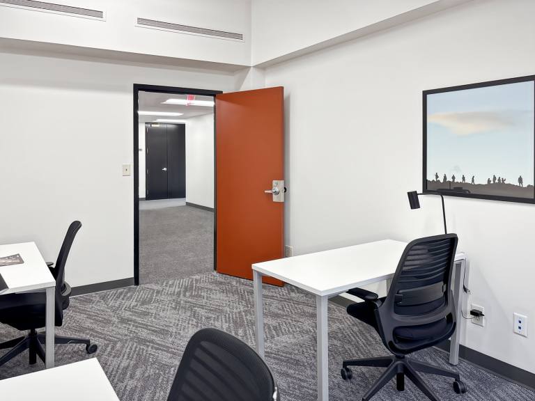 Cwmbran - NP44 3AB \ Office for Rent with Flexible Move-In Options 3 Workstations
