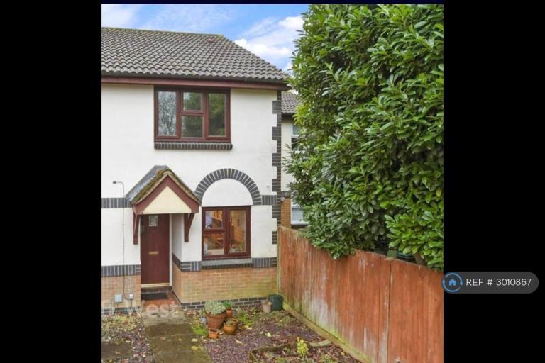 2 bedroom house in Keats Avenue, Redhill, RH1 (2 bed) (#3010867)