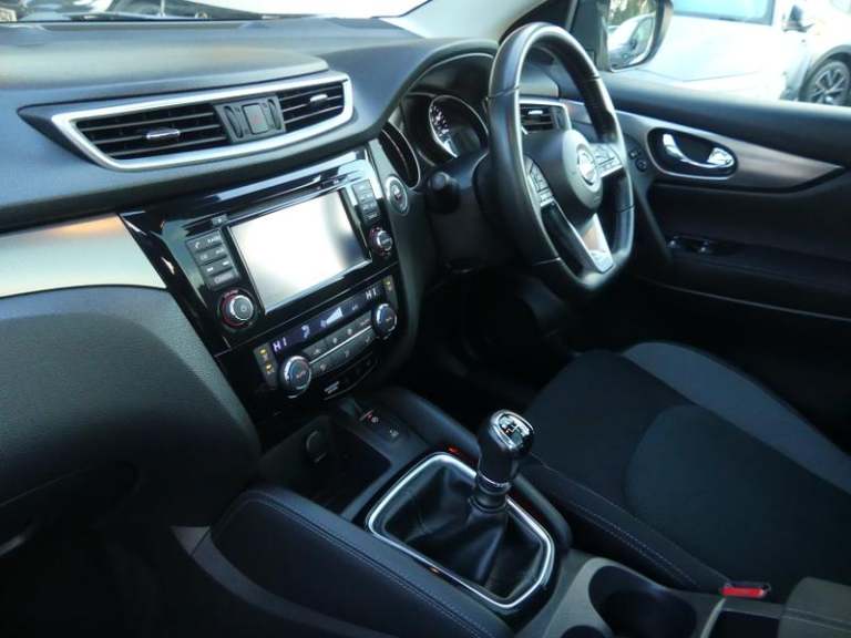 2018 Nissan Qashqai DIESEL 1.5 dCi N-Connecta SUV 5dr Diesel Manual Euro 6 (s/s) (110 ps) Manua S...