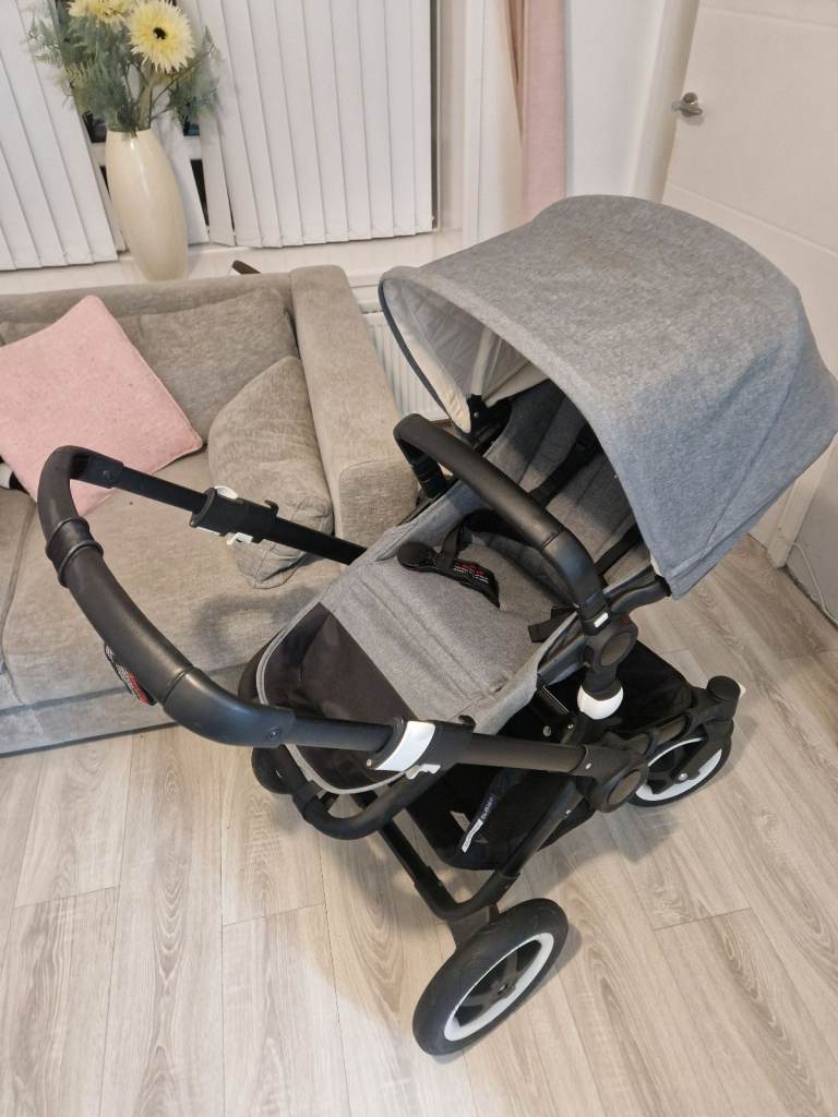 Bugaboo Buffalo 3 in 1 pram/pushchair, excellent condition plus car seat with isofix