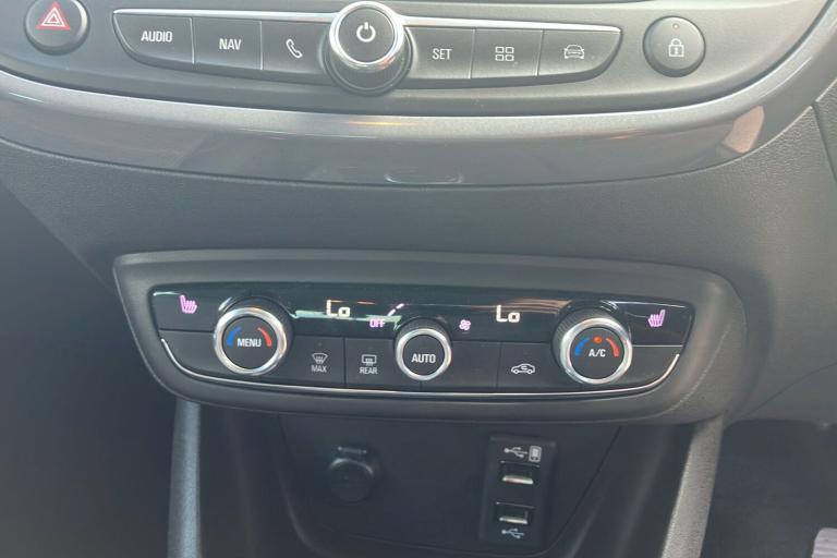  Vauxhall Crossland 1.2 Turbo Elite Edition Suv 5dr Petrol Auto Euro 6 s/s 130