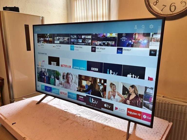 50" SAMSUNG 4K SMART UHD HDR FREEVIEW HD LED TV WITH ORIGINAL STAND & REMOTE CONTROL