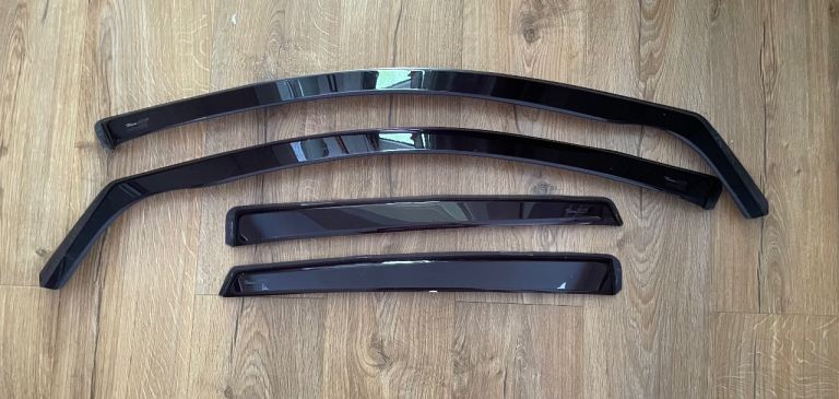 Tinted Wind Deflectors for VW Taigo