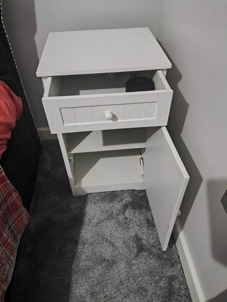 White Wooden Bedside Table with Drawer and Cupboard – Good Condition