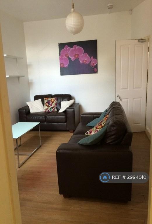5 bedroom house in Whitby Road, Manchester, M14 (5 bed) (#2994010)