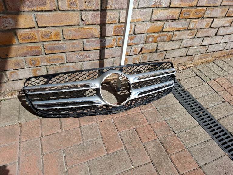 Mercedes GLC front grille 