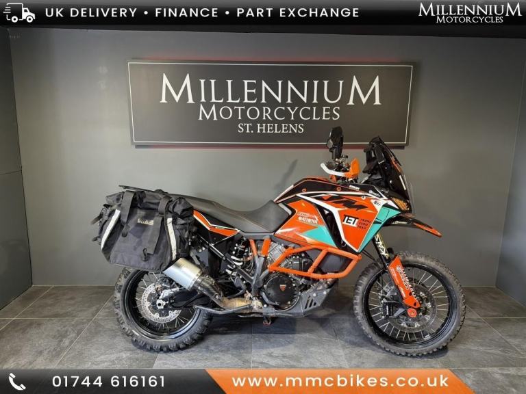 2018 KTM 1290 SUPER ADVENTURE TOURING MOTORCYCLE WITH PANNIERS