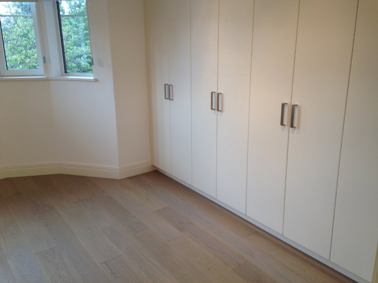 Quality Development Ground 3 Double Bed 2 Bath Flat Open Plan Doors Garden Drive VeryNearTubeShops