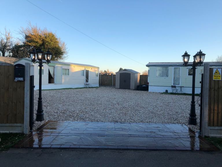 3bed caravan close to town center