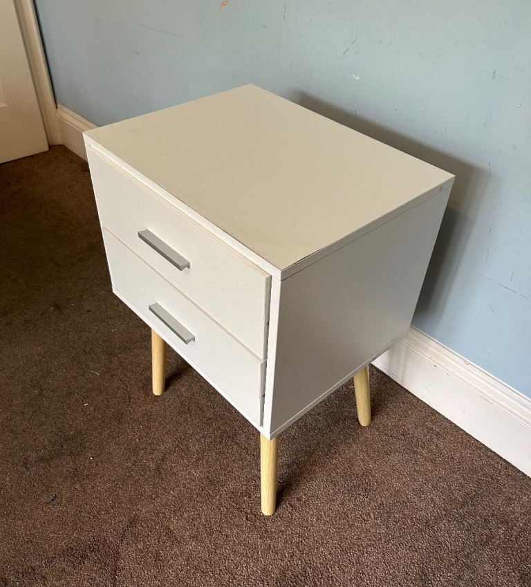1 White Bedside 2 Drawers on Legs H24in/61cm W18in/46cm D14in/36cm Good condition  J278