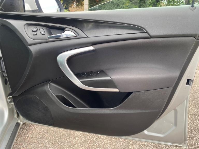 2016 Vauxhall Insignia 1.4i Turbo SRi Nav Euro 6 (s/s) 5dr HATCHBACK Petrol Manual