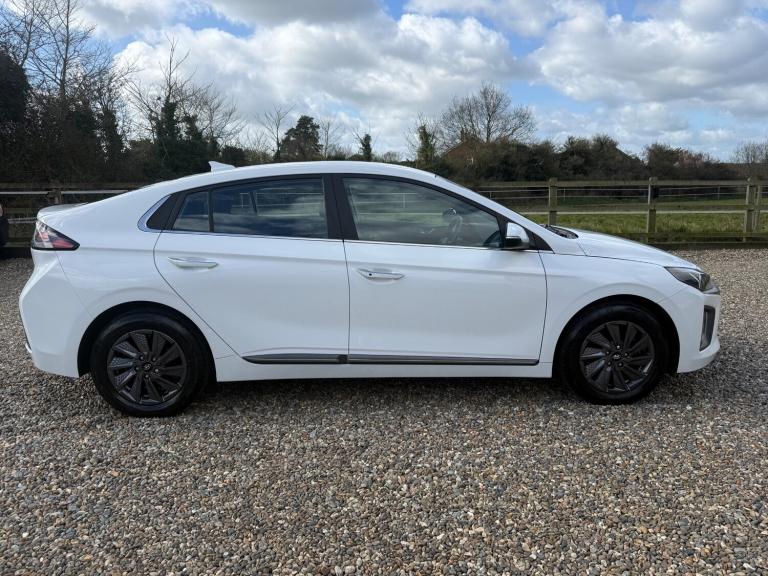 ONLY 25,000 MILE - 2023 REG HYUNQDAI IONIQ 38kWh AUTO - PREMIUM - ELECTRIC  VATQ