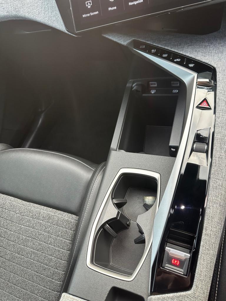 2025 Peugeot 3008 1.2 Hybrid 136 Allure 5dr e-DSC6 HATCHBACK Petrol Semi Automatic