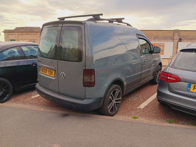 Volkswagen, CADDY 69PS SDI, Panel Van, 2009, 1968 (cc)
