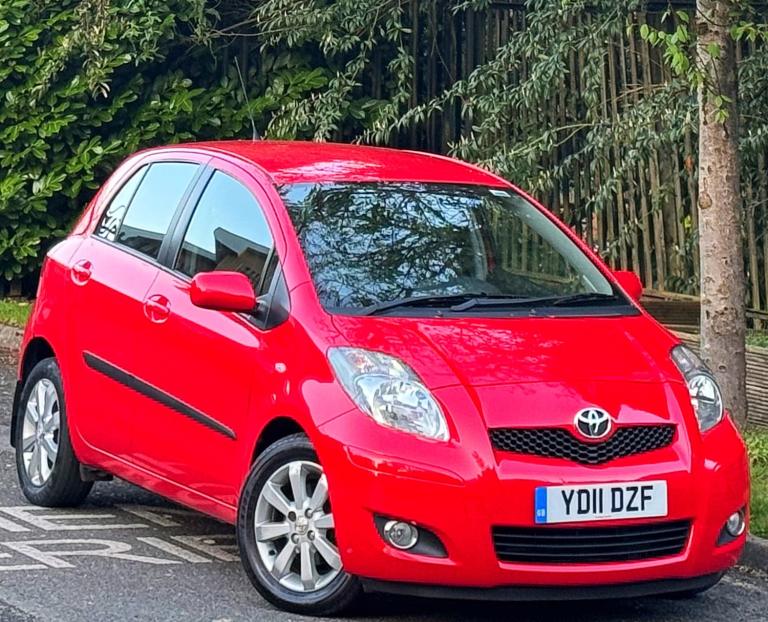 2011 Toyota Yaris 1.4 D-4D T Spirit Nav 5dr [6] HATCHBACK Diesel Manual