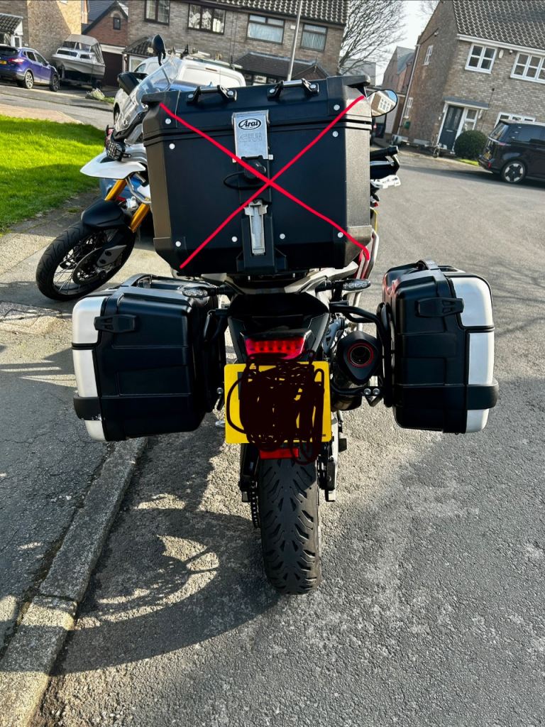Triumph Trekker Panniers & Rack