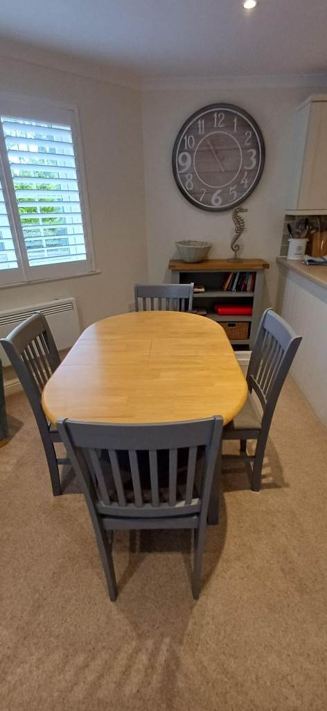 Wooden painted Dining Table and 4 Chairs 