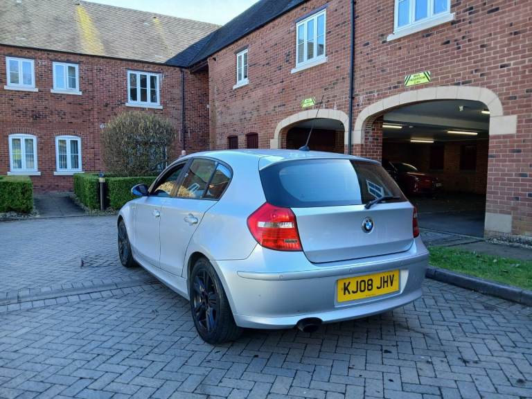 Bmw 118d se manual 6speed in great condition mot 1year tax £35 anual 