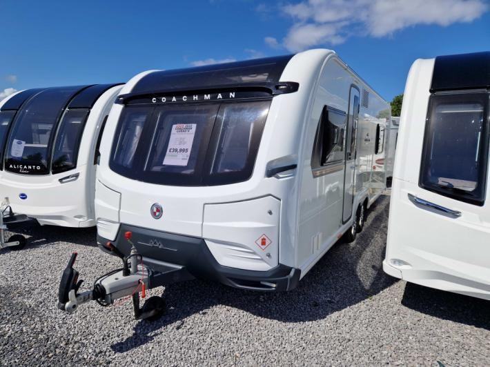 2022 Coachman Lusso II Used Caravan