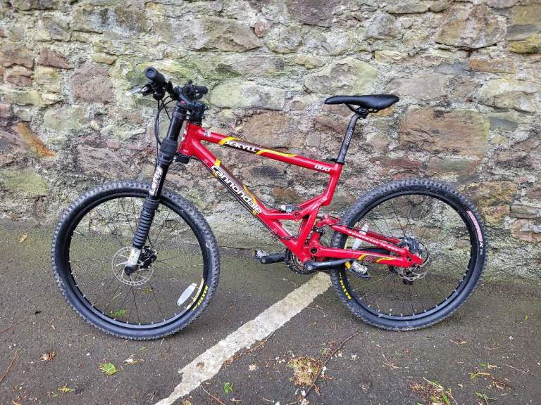 Cannondale Jekyll 800 mountain bike with lefty fork and fox shock