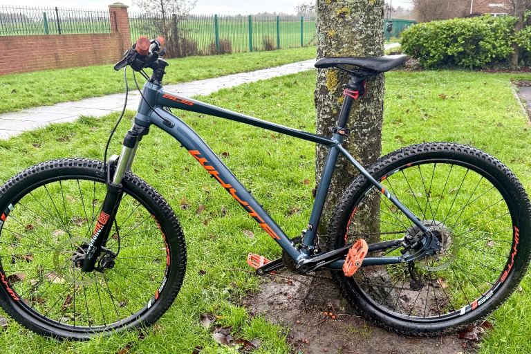 💥 WHYTE 605 💥MOUNTAIN BIKE / EXCELLENT CONDITION !