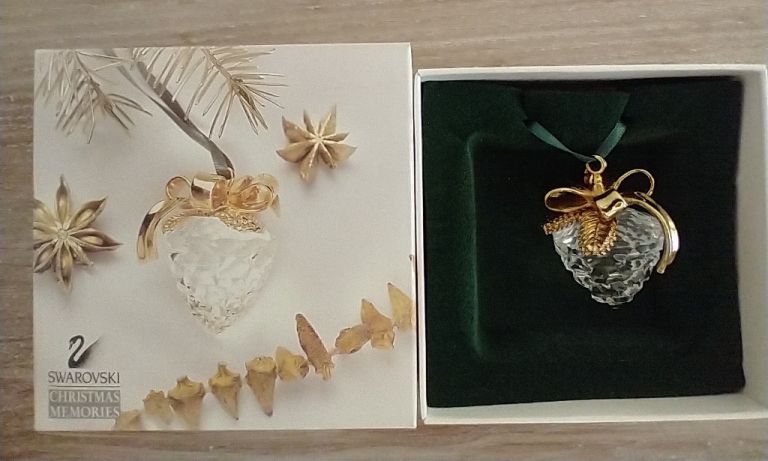 Swarovski crystal Christmas tree ornament 