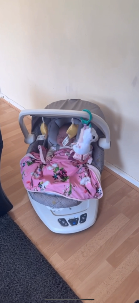 image for Graco Move with Me Soother 