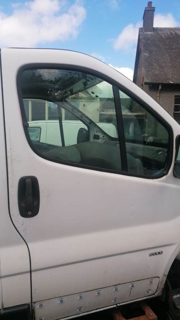 VAUXHALL VIVARO DRIVERS SIDE DOOR 2001 - 2013 Also Works For Renault Trafic and Nissan Primastar