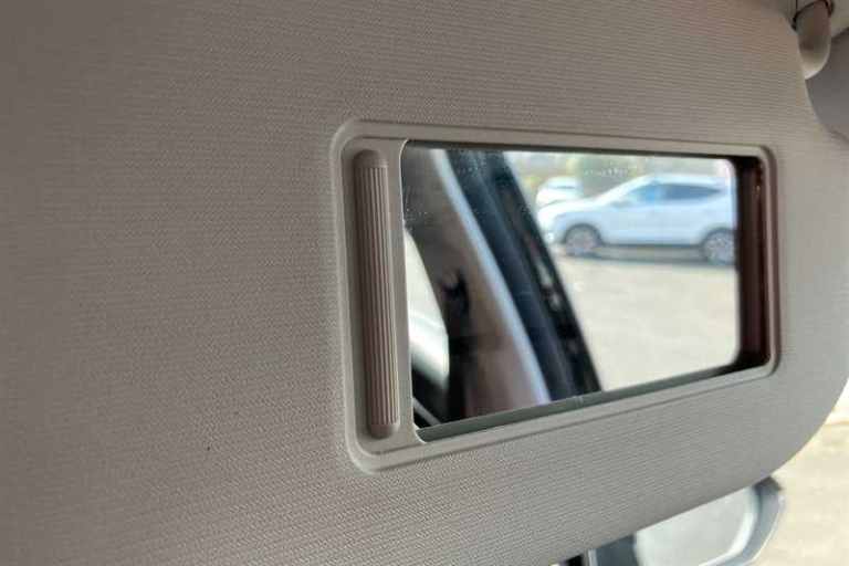 2025 MG MG4 49kWh SE Hatchback 5dr Electric Auto (170 ps) Hatchback Electric Automatic