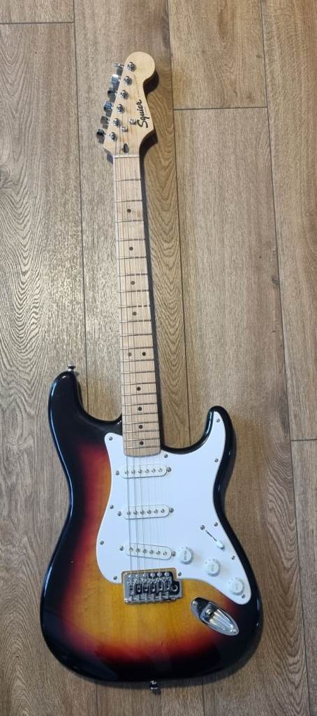 Squire stratocaster made in Indonesia 