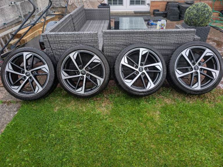 Audi A3 8v 18" Alloys & Tyres x 4