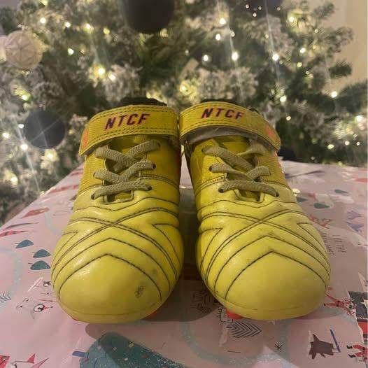 Kids football boots (Size 3)