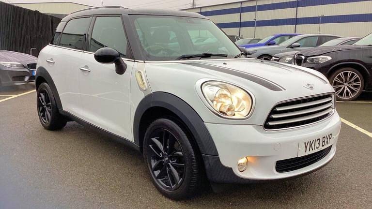 2013 MINI Countryman 1.6 Cooper 5dr HATCHBACK Petrol Manual