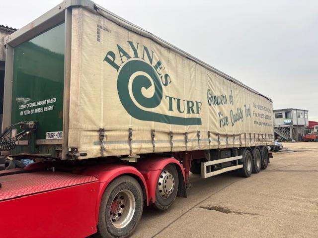 SDC Tri-alxe tautliner