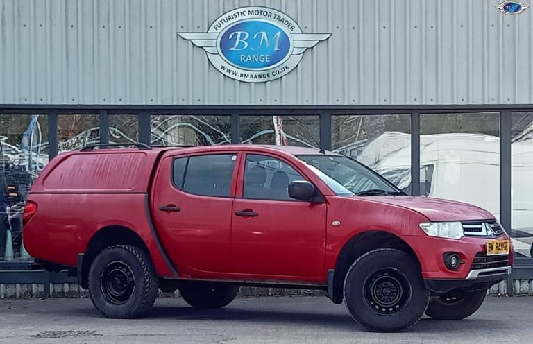 MITSUBISHI L200 2.5 DI-D 4Work Red Manual Diesel 2015
