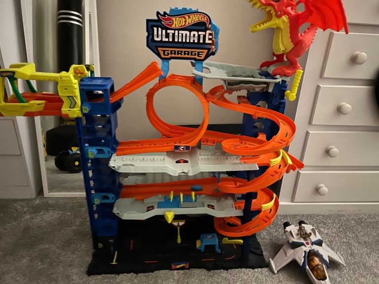 image for Hot wheels ultimate garage