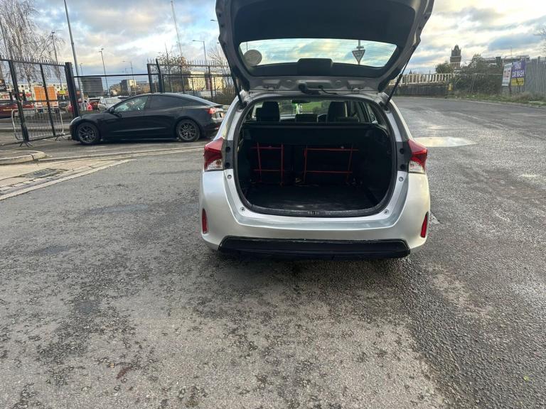 2015 Toyota Auris 1.8 Hybrid Icon 5dr CVT ESTATE Petrol/Electric Hybrid Automatic