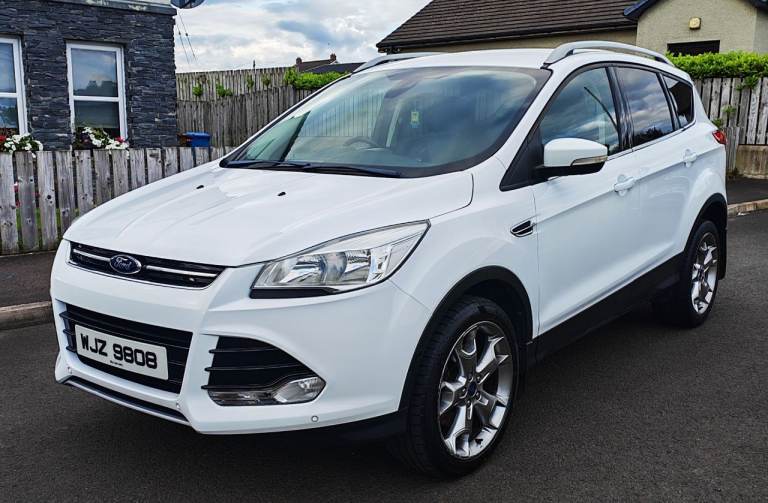 Ford, KUGA, Hatchback, 2015, Manual, 1997 (cc), 5 doors