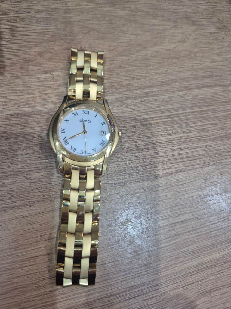 Gucci watch 