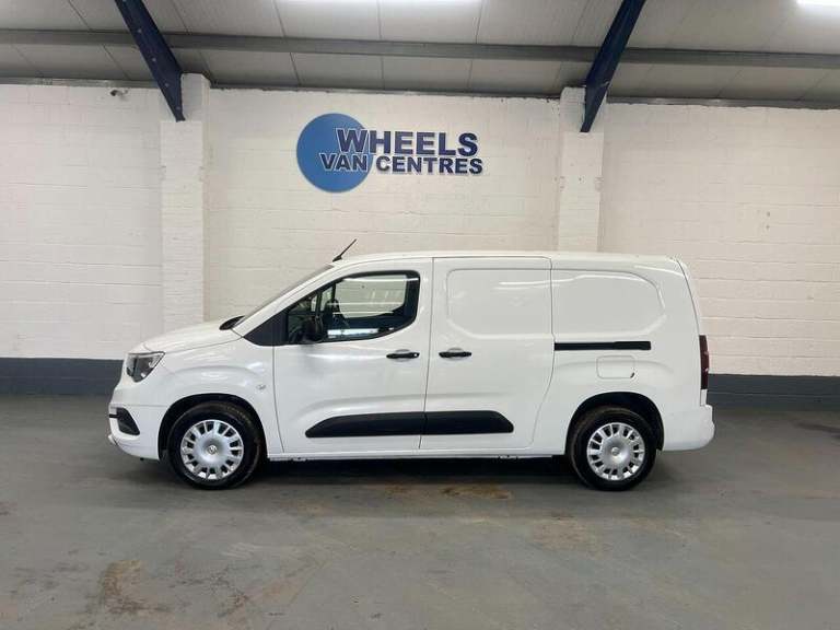 2022 Vauxhall Combo 2300 1.5 Turbo D 100ps H1 Sportive Van [6 Speed] PANEL VAN DIESEL Manual