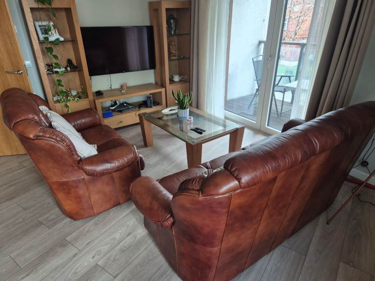 2 AND 3 seater brown leather sofas (GOOD CONDITION)