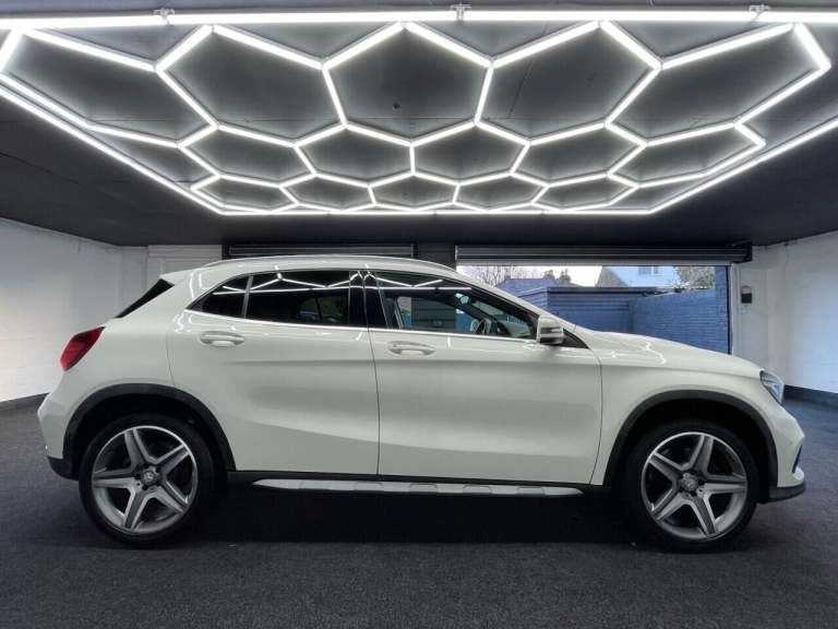 2017 Mercedes-Benz GLA 2.0 GLA250 AMG Line (Premium Plus) SUV 5dr Petrol 7G-DCT 4MATIC Euro 6 (s/...
