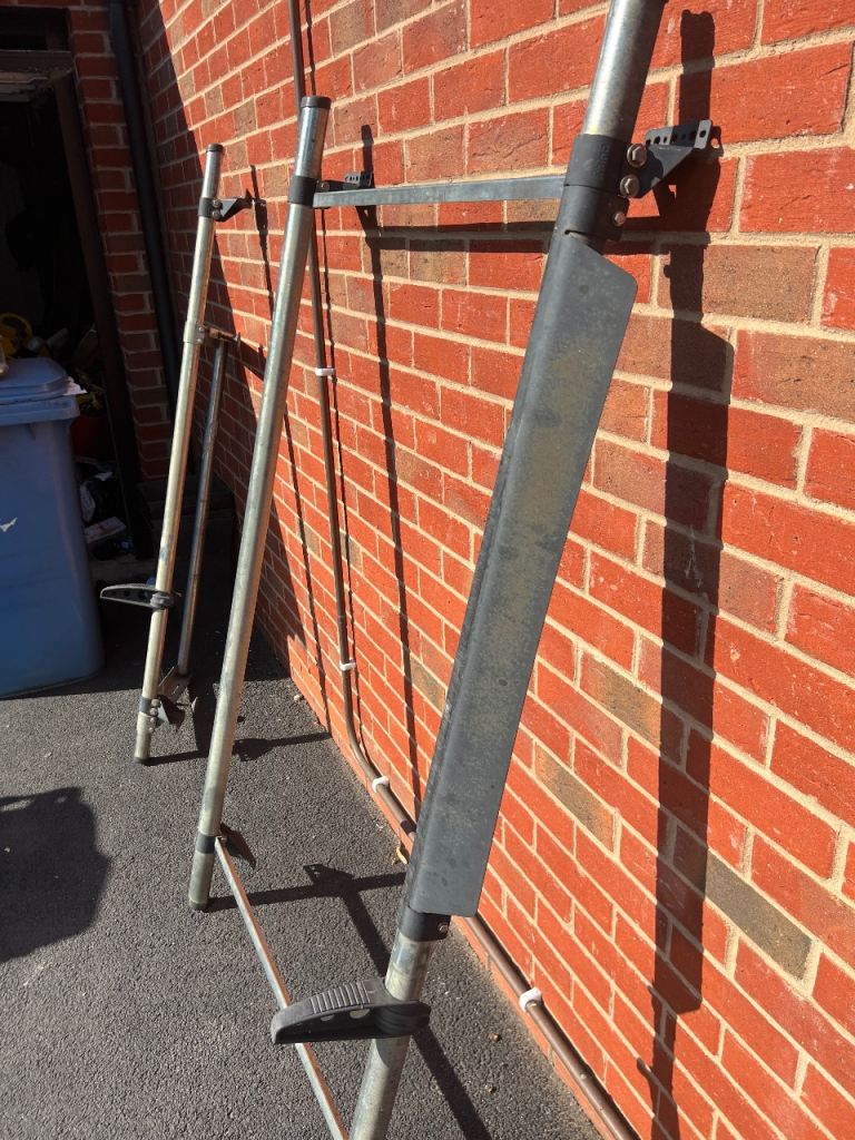 Vivaro, Trafic roof bars and roller 