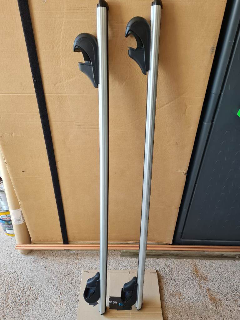 Aluminium Locking Roof Rack Cross Bars suitable for use with raised roof rails