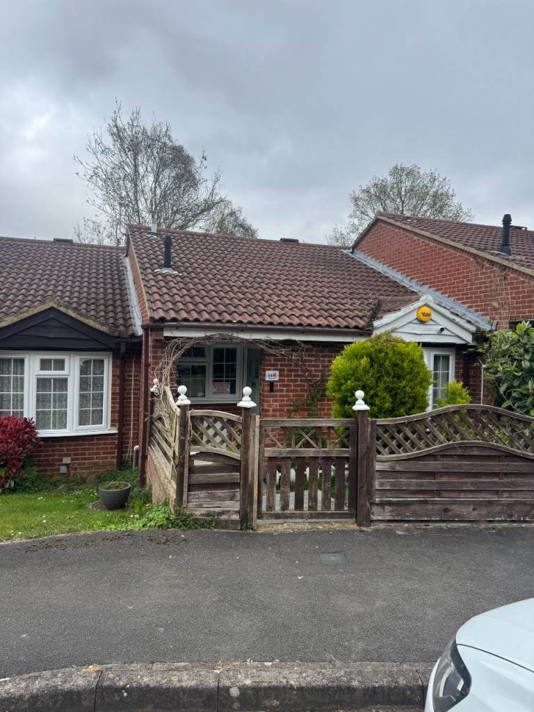 2 bed bunglow available for rent