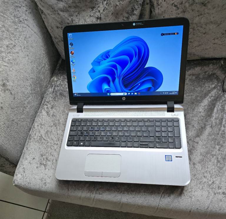 HP ProBook 450 G3 Widescreen 15.6" laptop win 11 intel i5 2.30GHz, 8GB RAM ,256GB SSD
