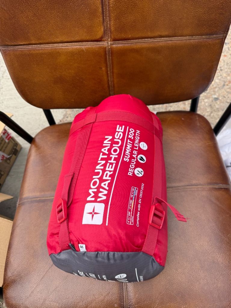 Mountain Warehouse - Summit 300 Sleeping Bag - Insulated