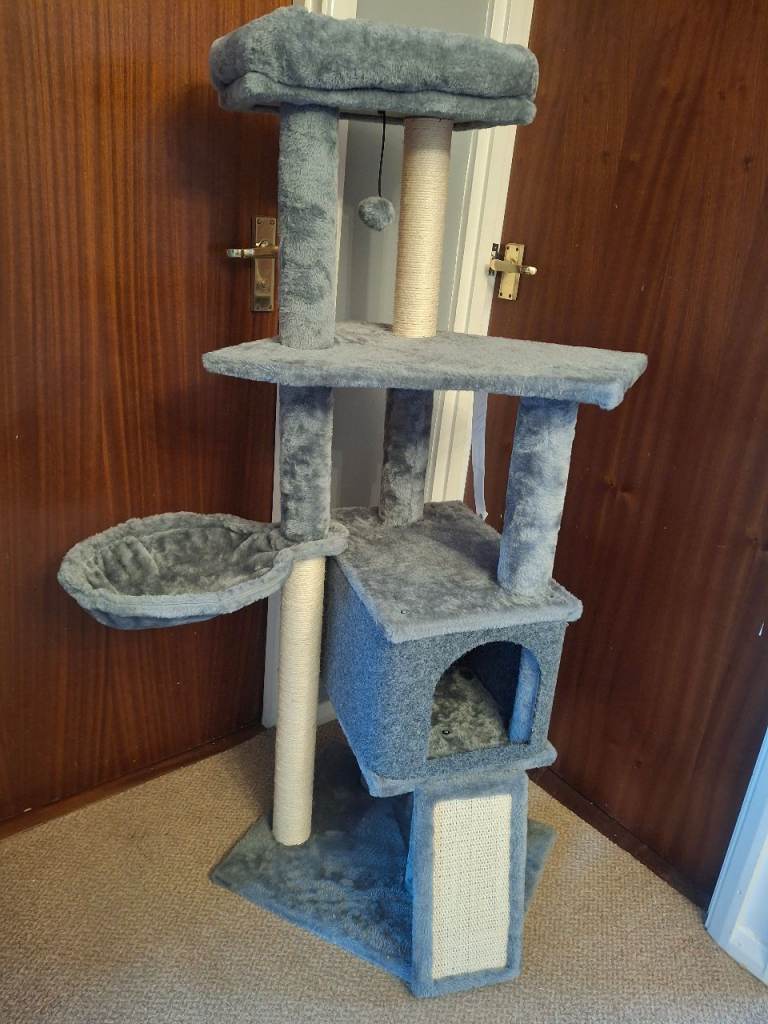 Brand new cat tree