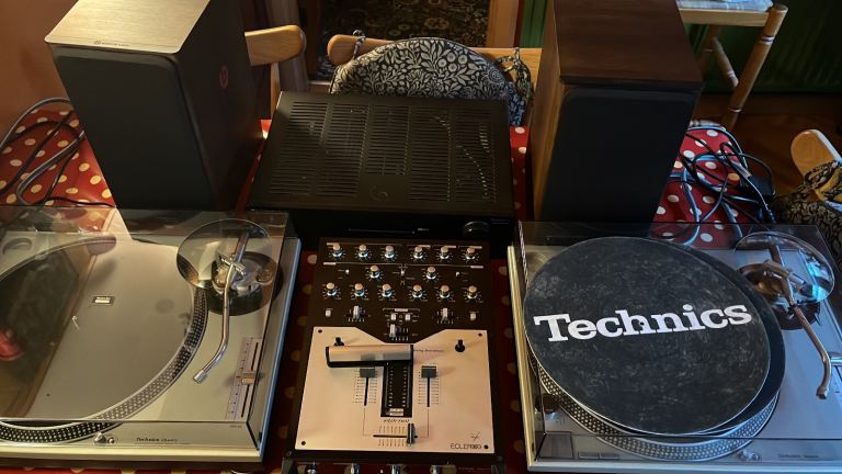 Technics 1200 Mk2 with Ecler Hak 360 Mixer and Cambridge Audio Amp and Speakers 
